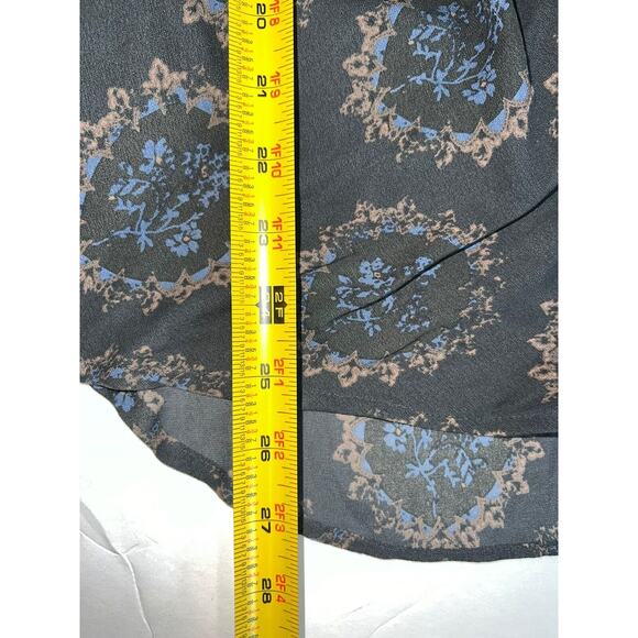 Free People Blouse Size L Dark Gray Peasant Floral Cowl Neck High-Low Hem Shirt - Picture 14 of 16